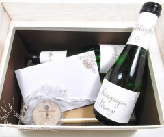 Trauzeuginnenbox selbst gemacht - Verlobung im Haus voller Ideen